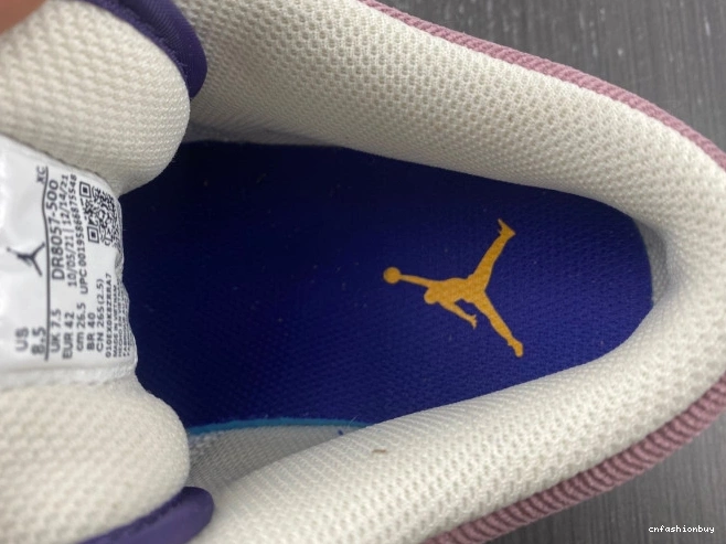 Jordan Air (W) Unity Low DR8057-500 1 0719
